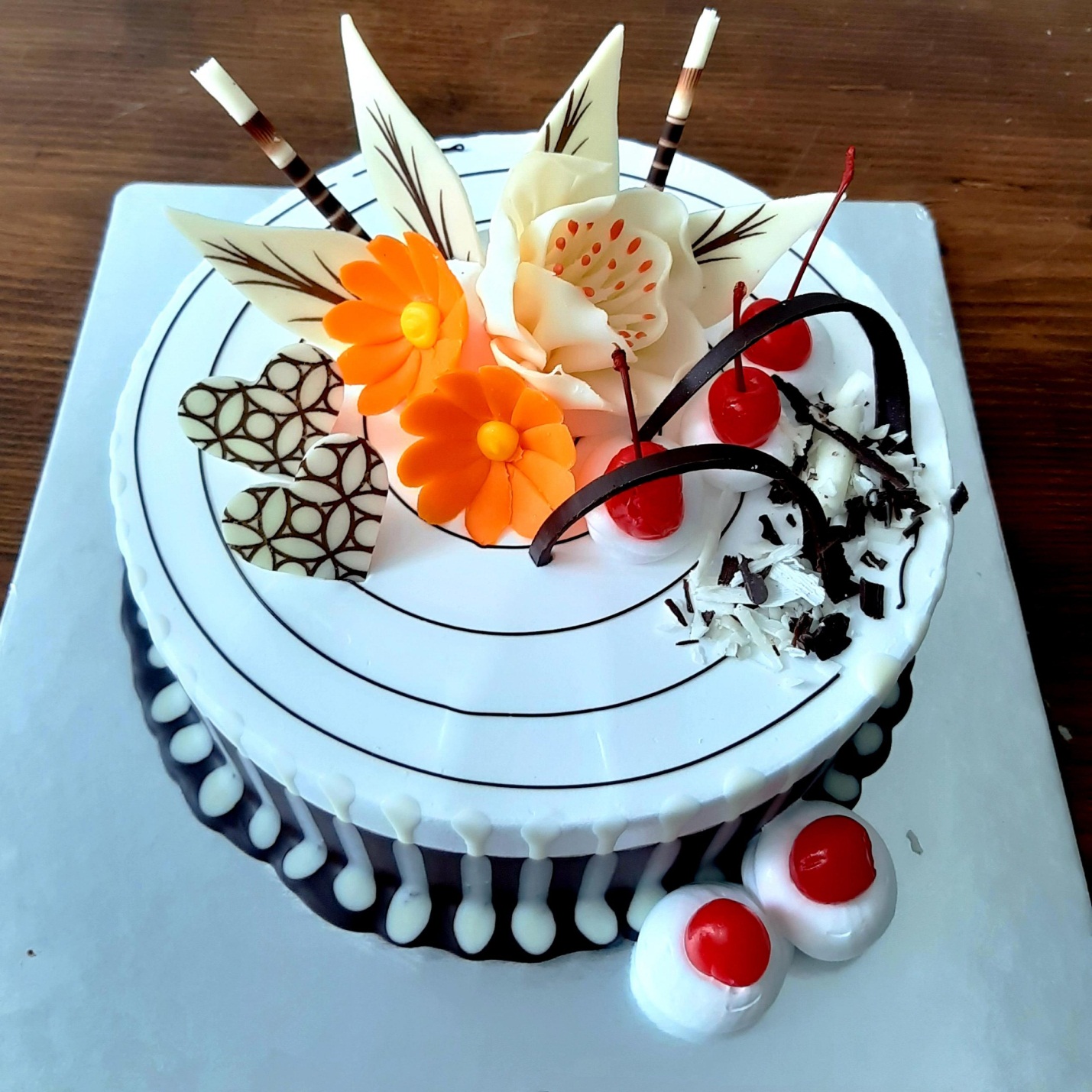 Description: Hưỡng dẫn cách vận chuyển bánh kem đi xa không bị hư